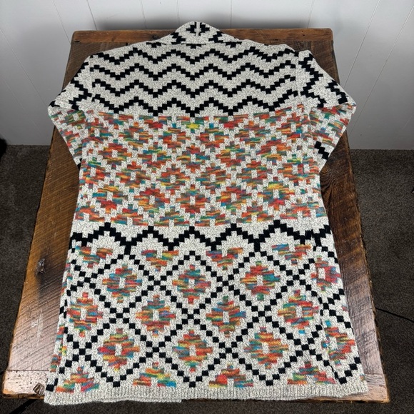 Debut Southwestern Aztec Knit Cardigan Sweater Black Cream Multi S/M - Picture 7 of 8